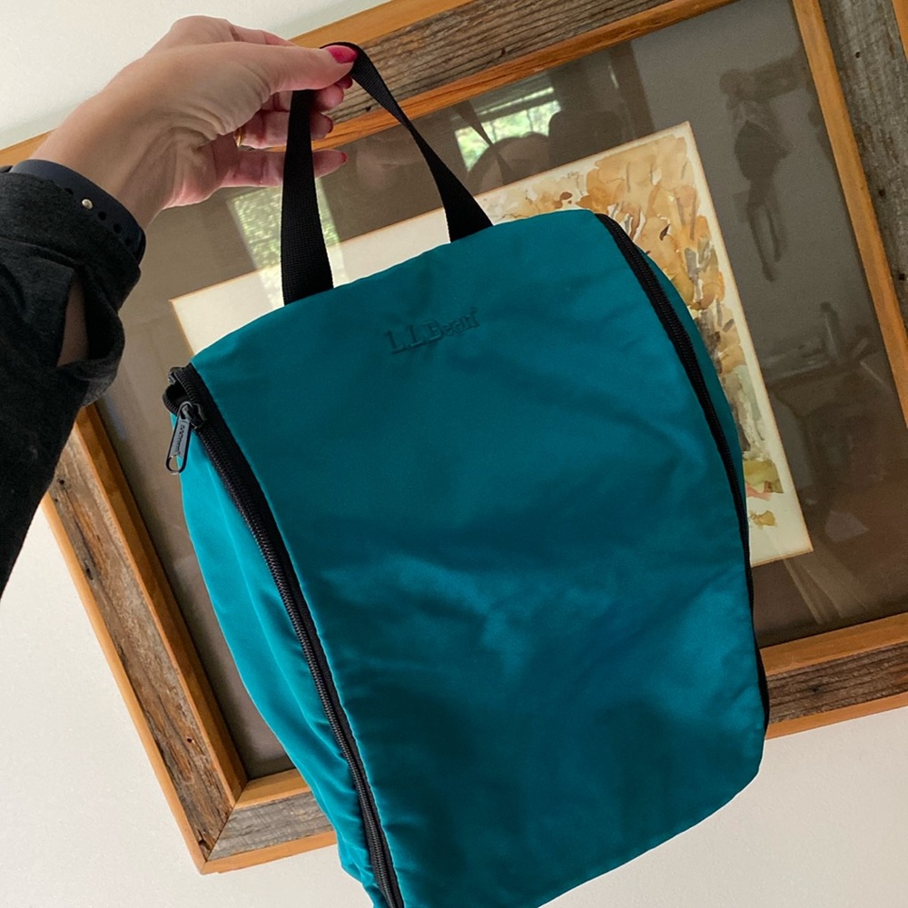 L.L. Bean Travel Toiletry Bag Shade of Blue or Green - Picture 1 of 17